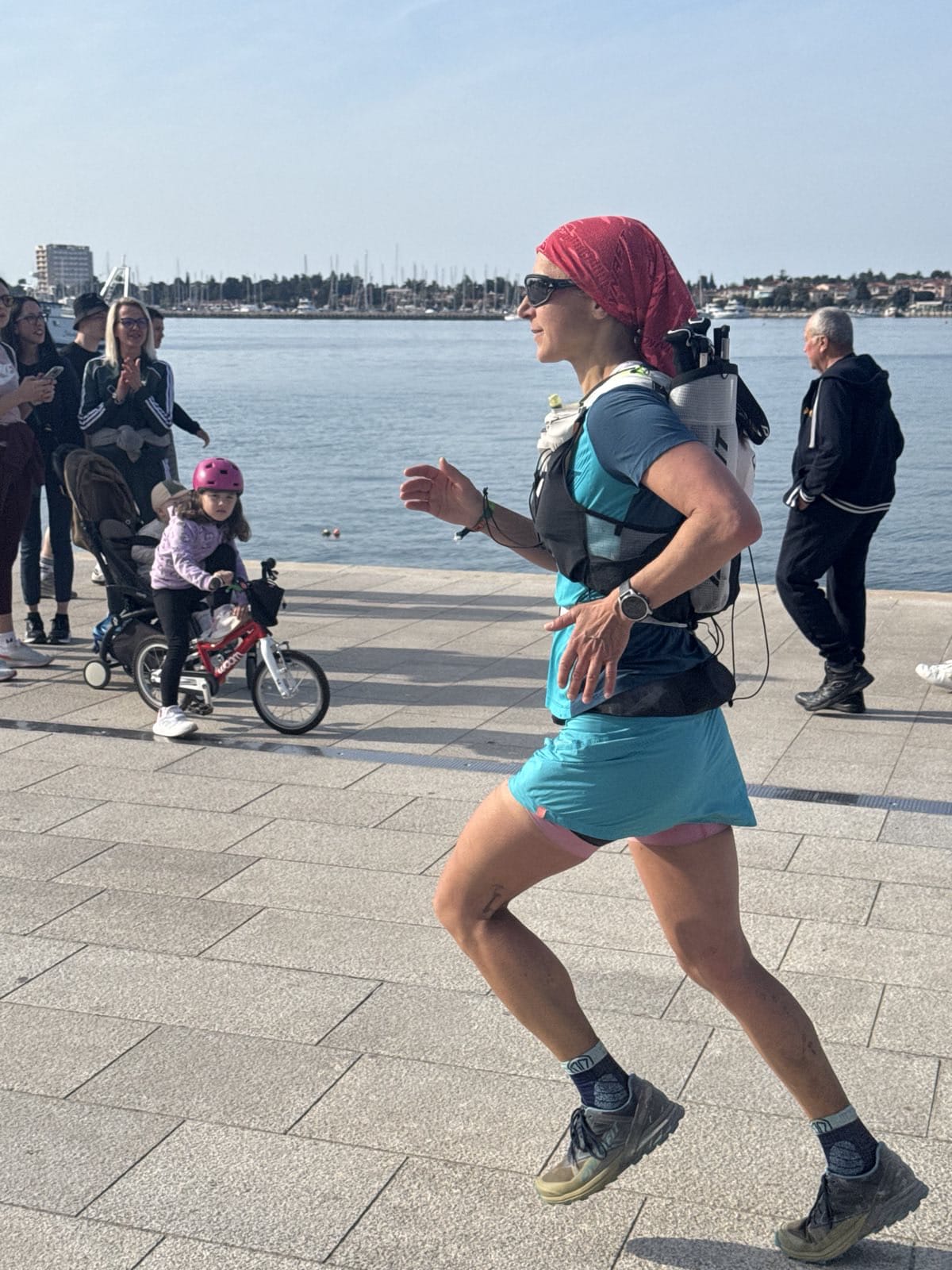 Auf der Uferpromenade in Umag